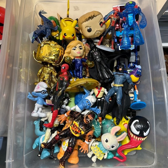 Mixed Lot Toy Action Figure Kids OS Multicolor Marvel Star Wars Pokemon - Picture 4 of 4